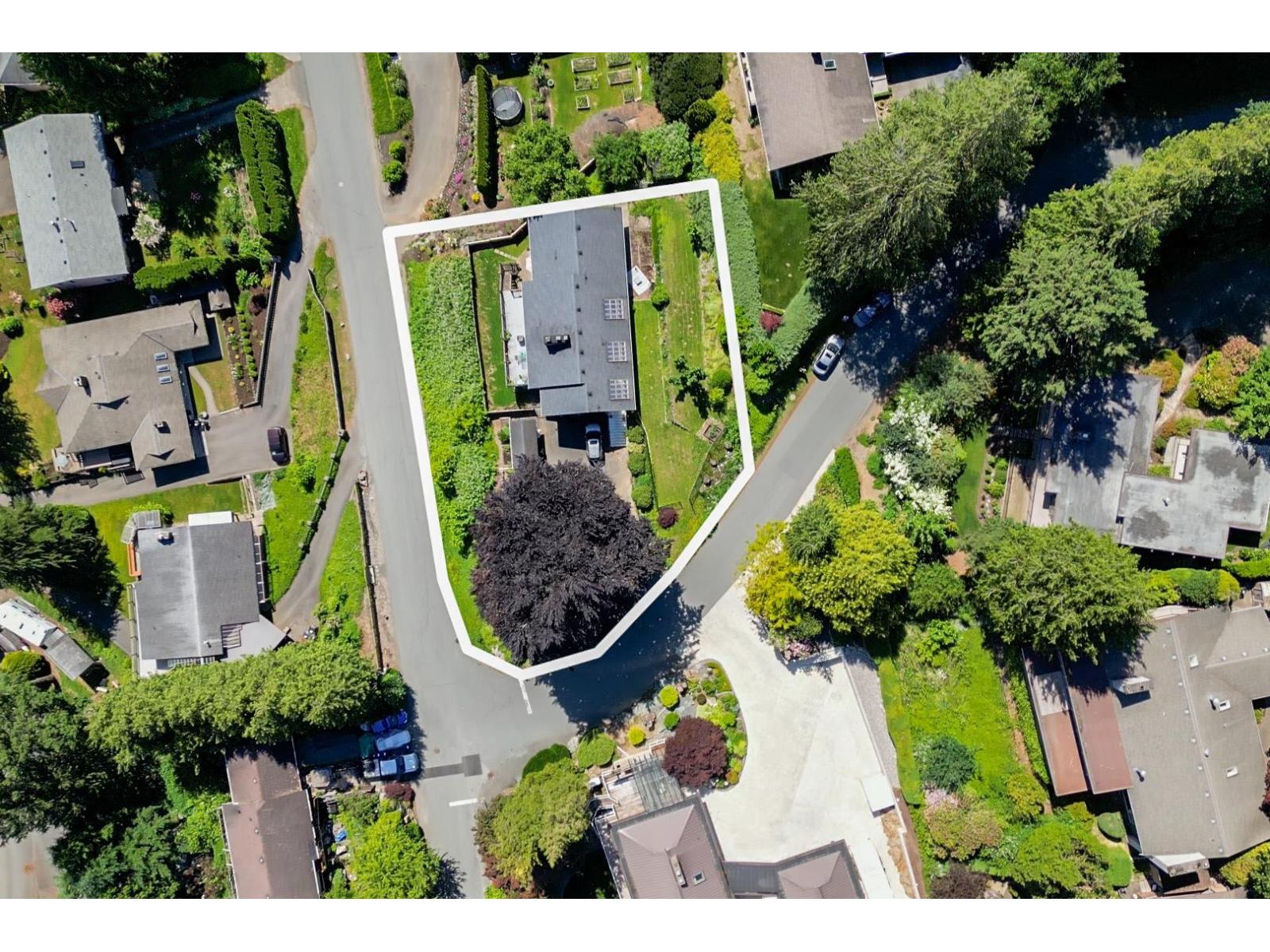 10005 KENSWOOD DRIVE, Little Mountain