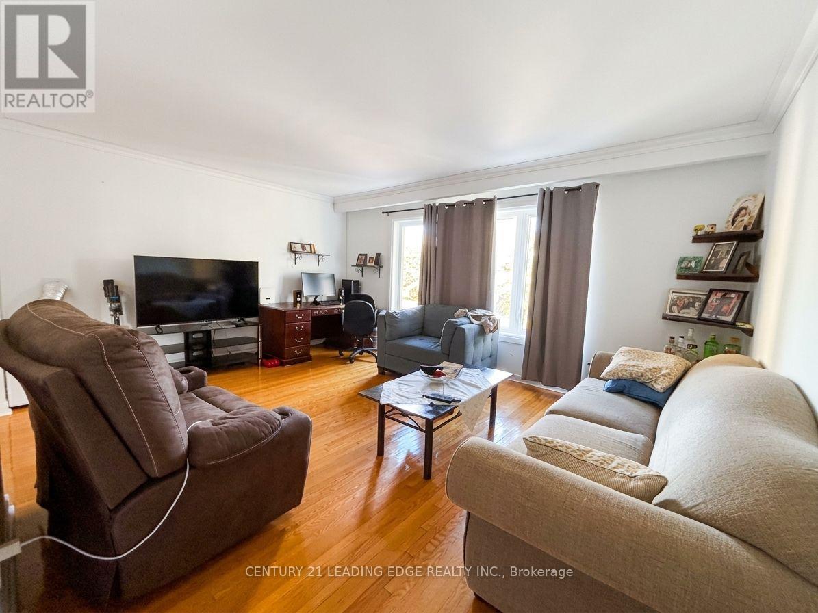 2 - 134 LUCAS STREET