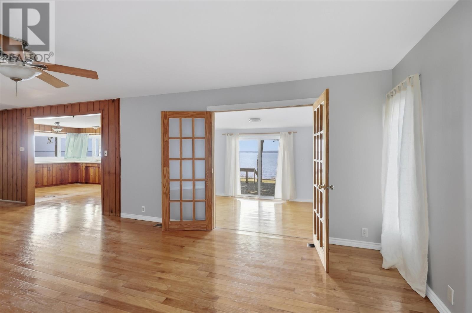 365 Sunnyside Beach RD - Photo 4