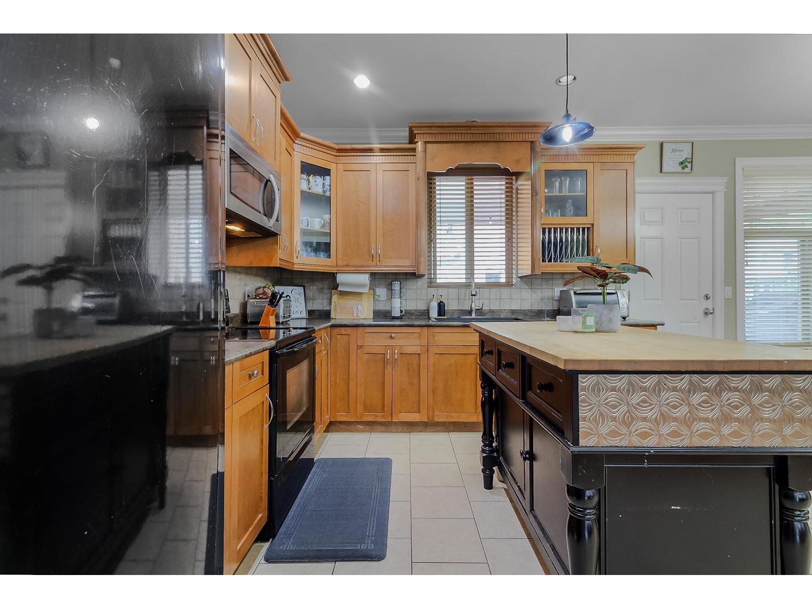 46225 KERMODE CRESCENT, Promontory