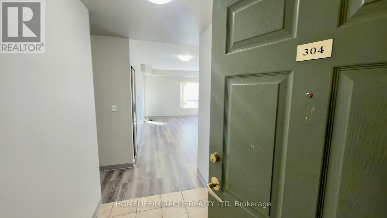 304 - 237 AUBURN DRIVE