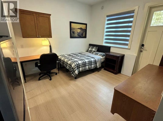 8251 Brownell Rd, Richmond, BC 2