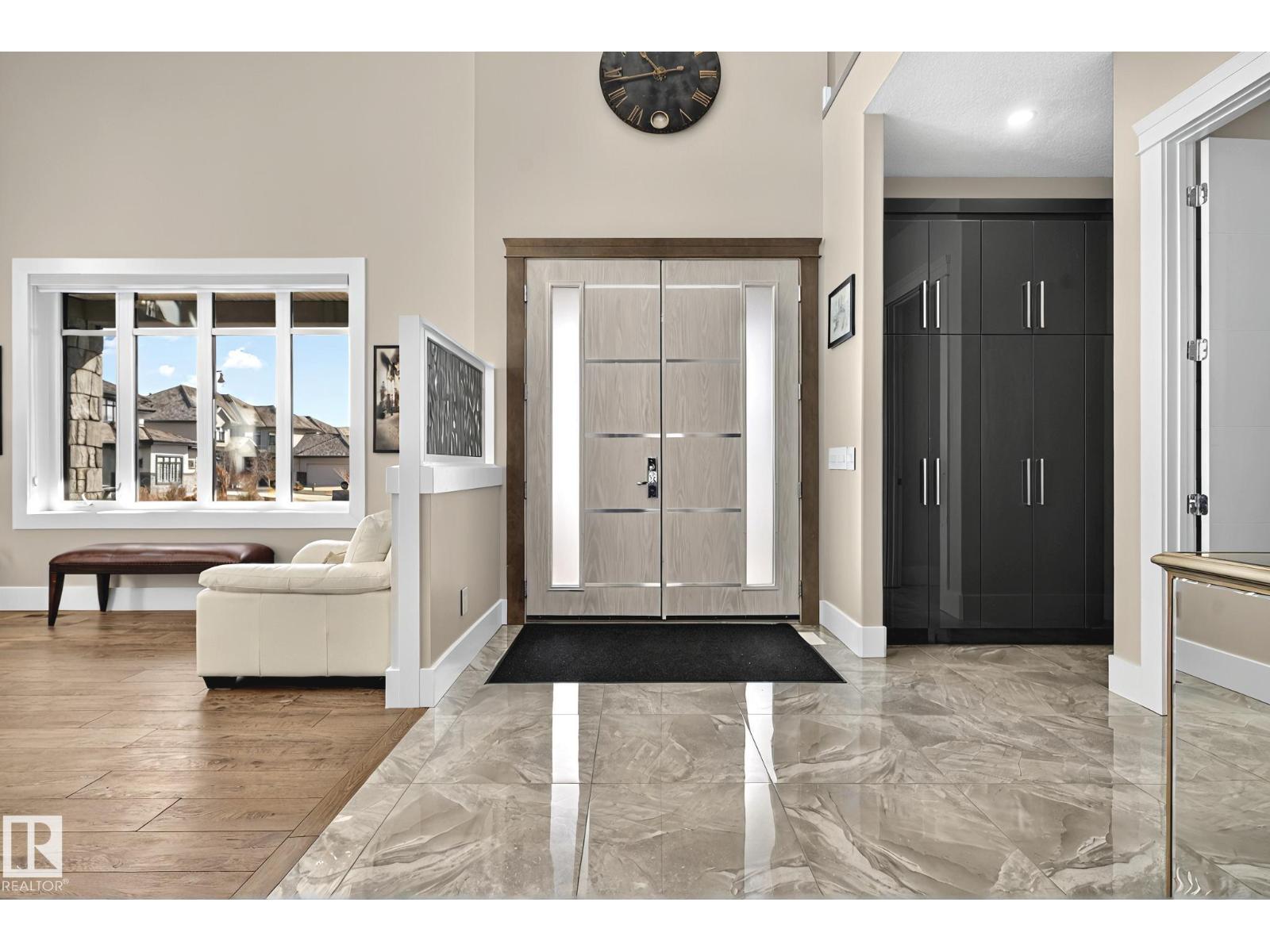 3652 WESTCLIFF WY SW
