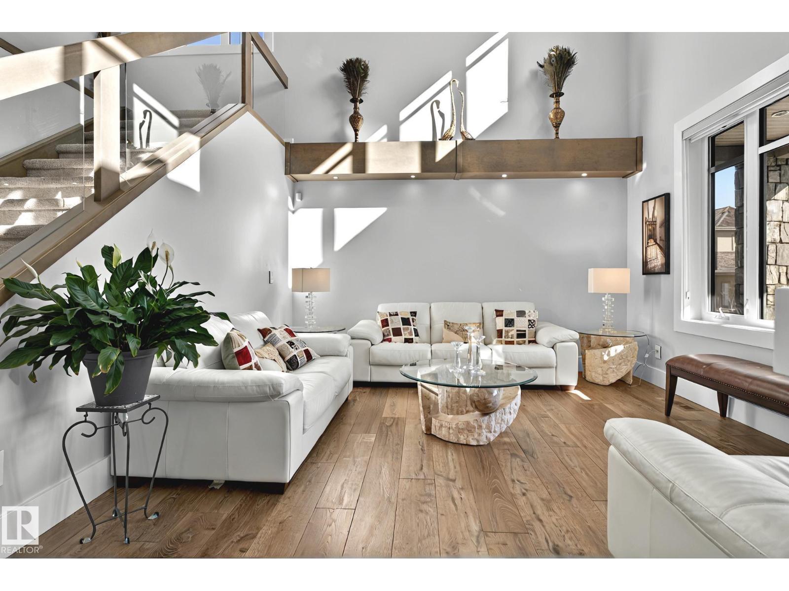 3652 WESTCLIFF WY SW