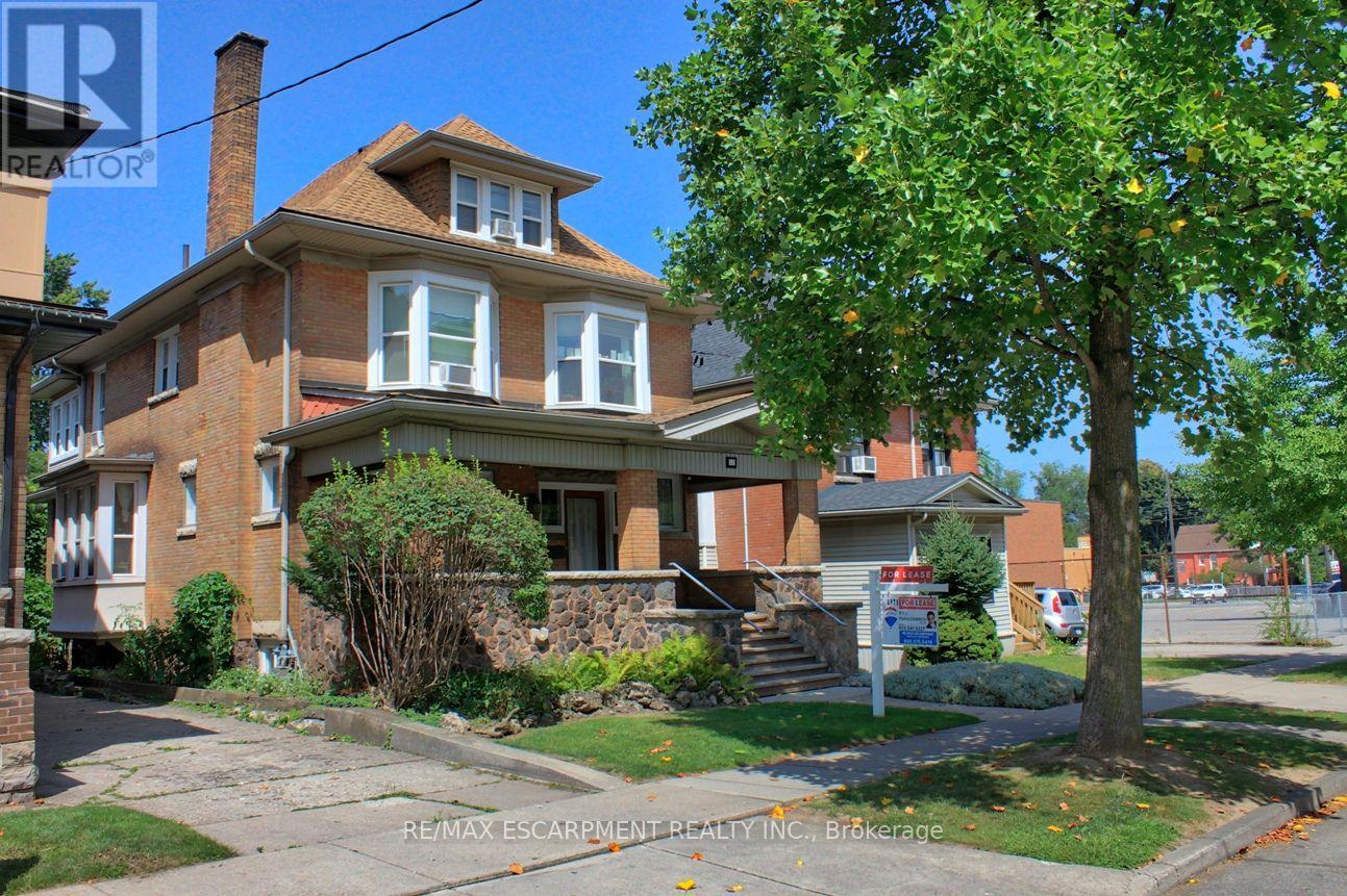 22 BLAKE STREET