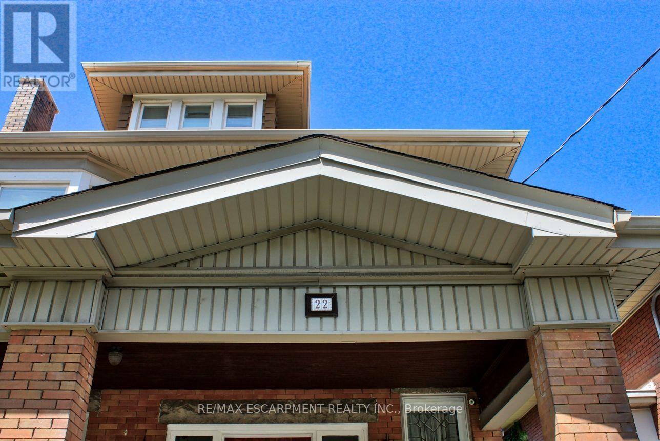 22 BLAKE STREET