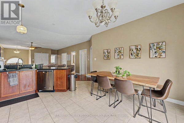 65 Jessica Dr, Barrie (Painswick South), ON 4