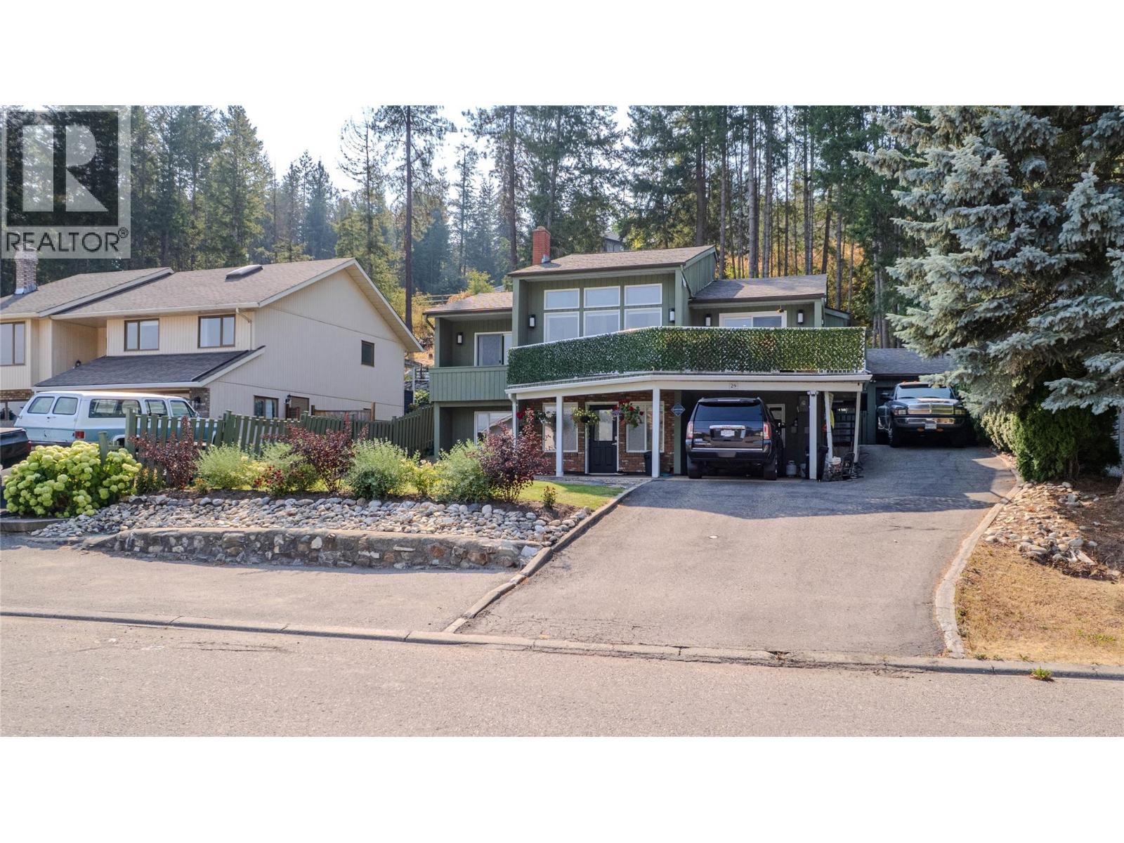 29 Preston Crescent