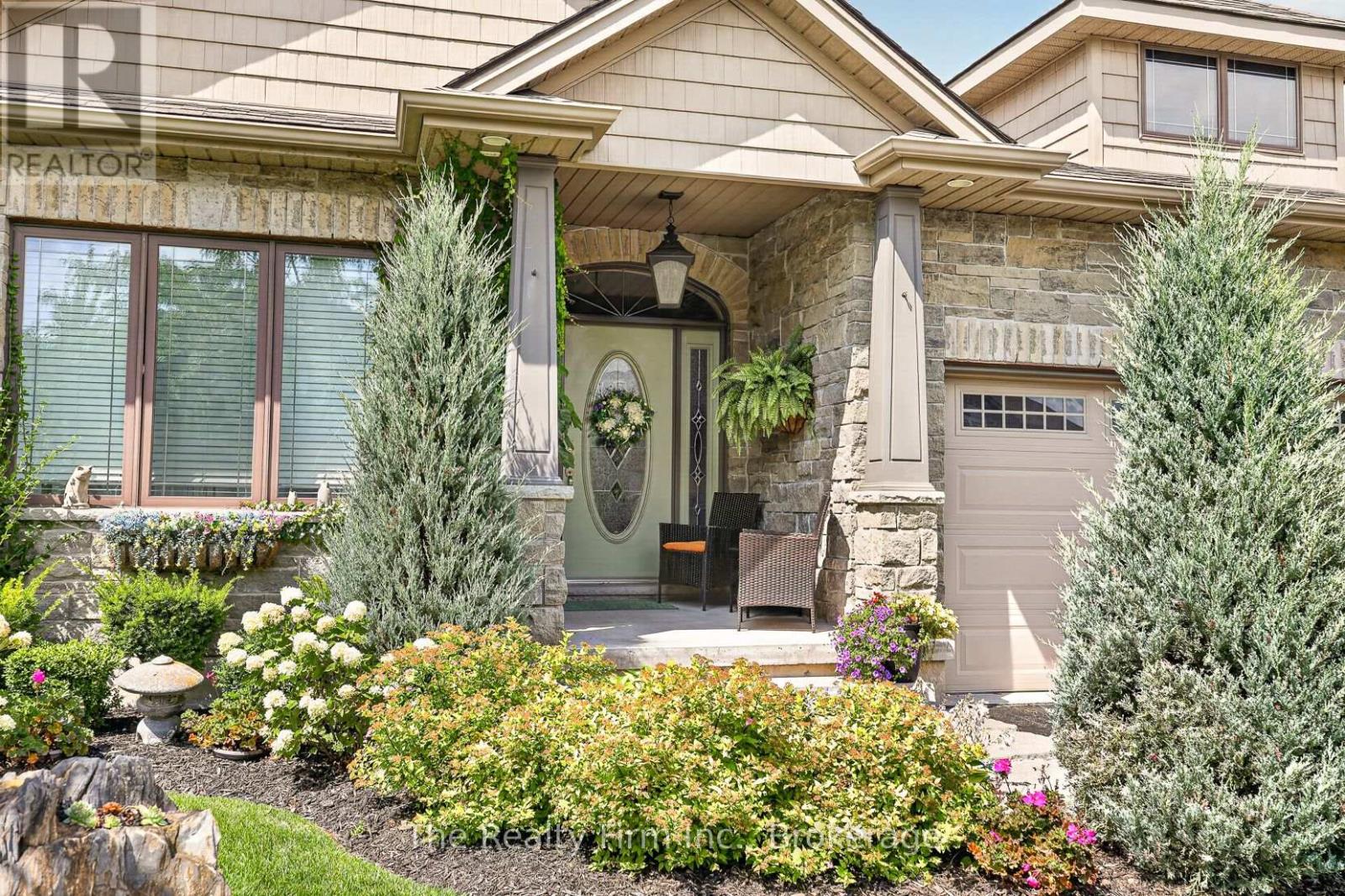 436 FAIRWAY ROAD