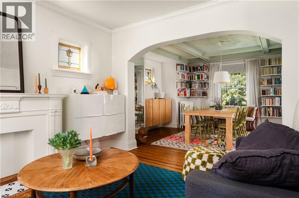 14 PROSPECT Street S