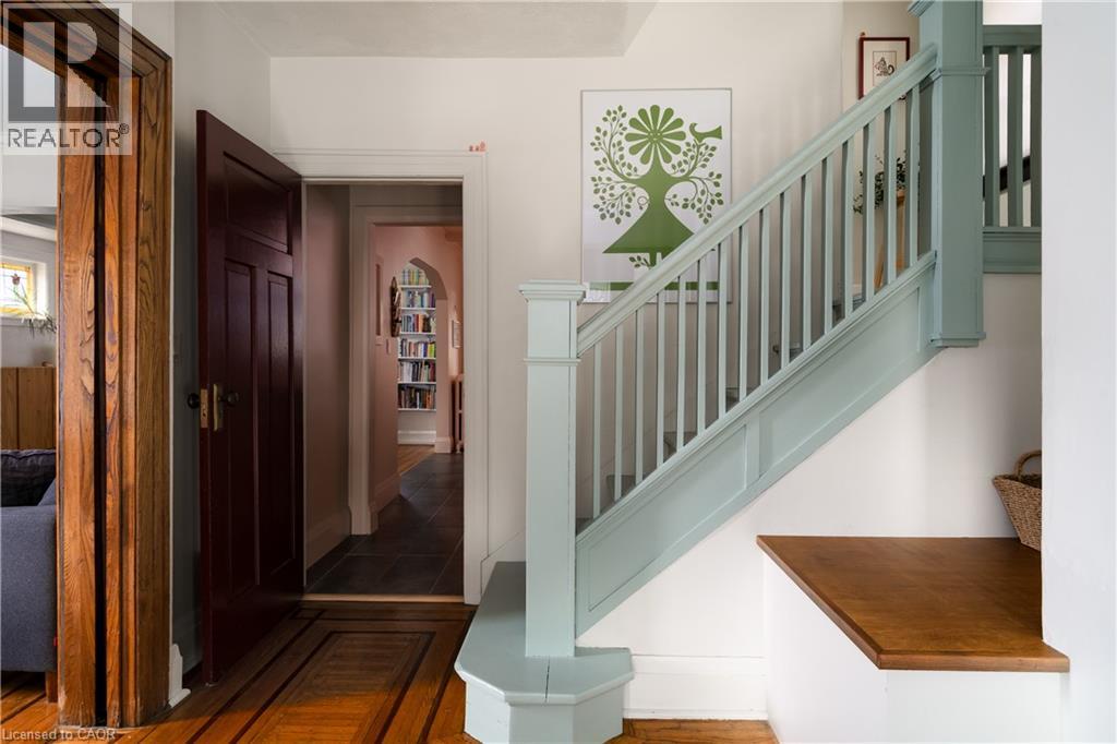 14 PROSPECT Street S