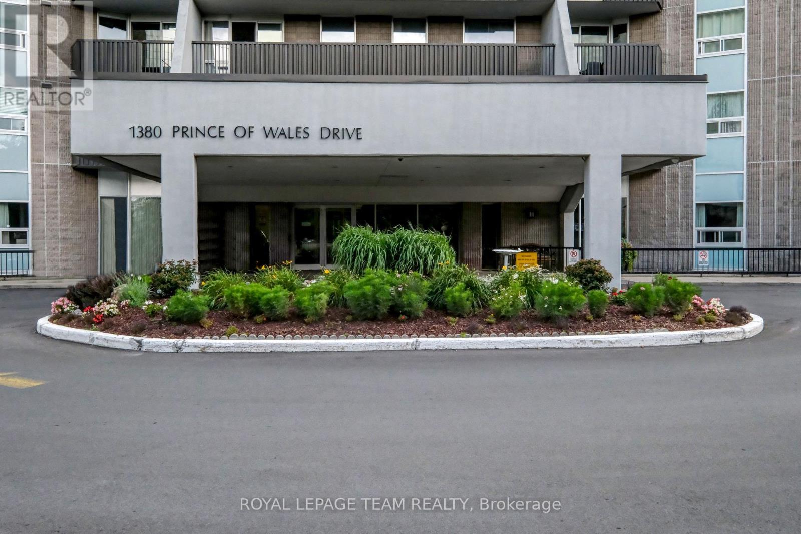 402 - 1380 PRINCE OF WALES DRIVE