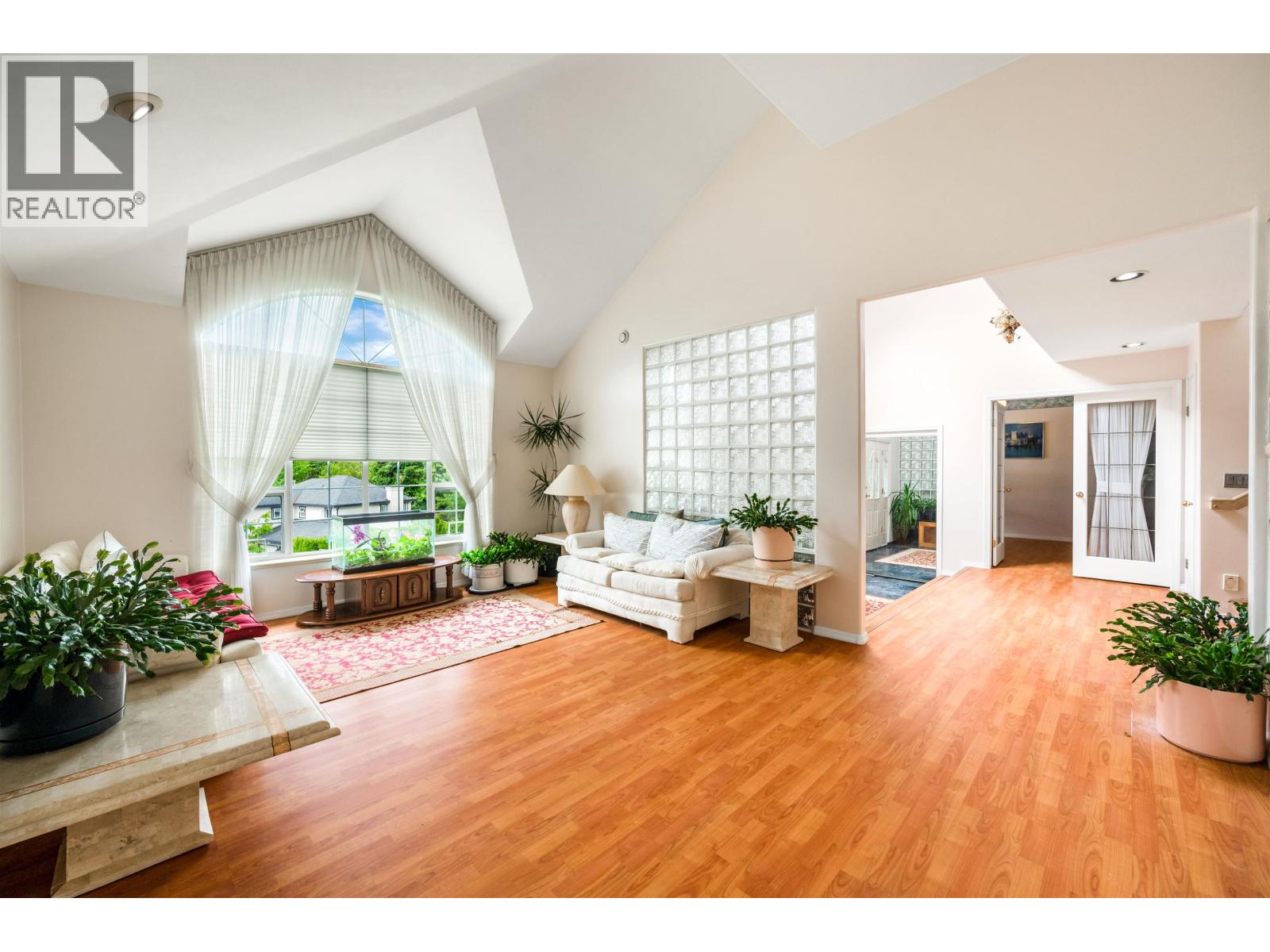 116 RAVINE DRIVE
