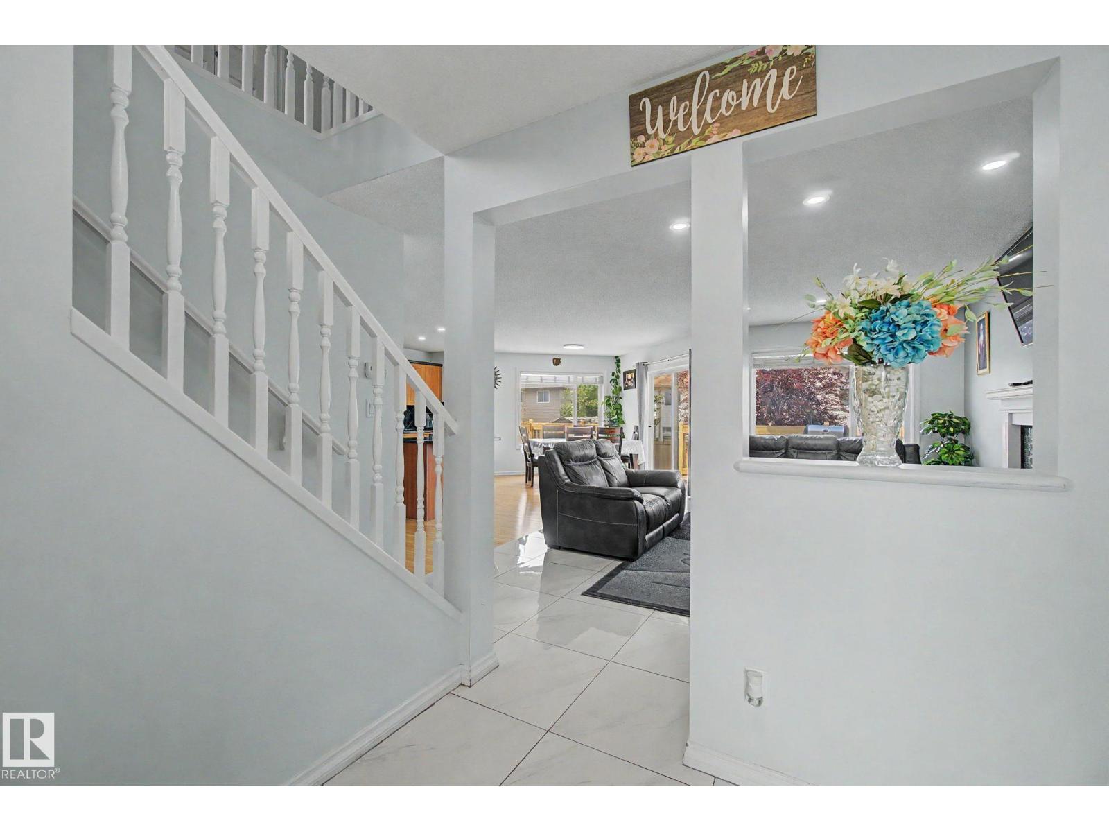 3236 21 ST NW