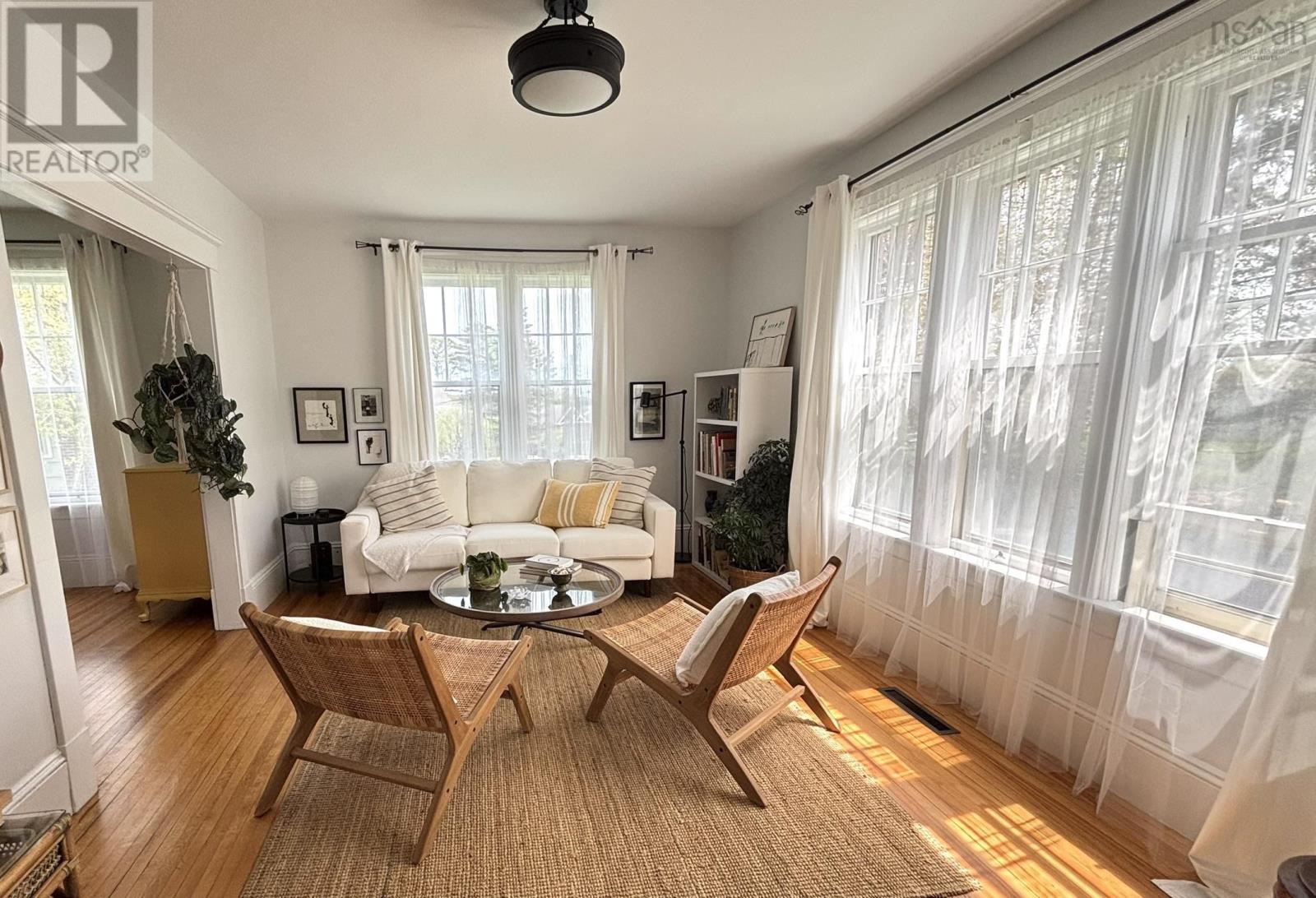 32 Old Falls Road - Photo 2