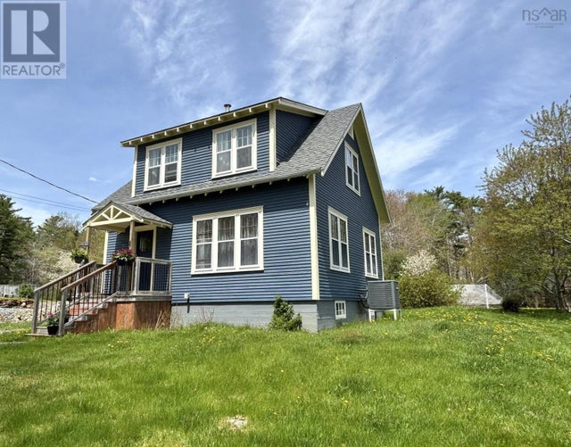32 Old Falls Road