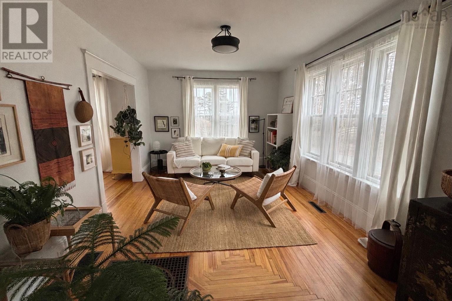 32 Old Falls Road - Photo 4