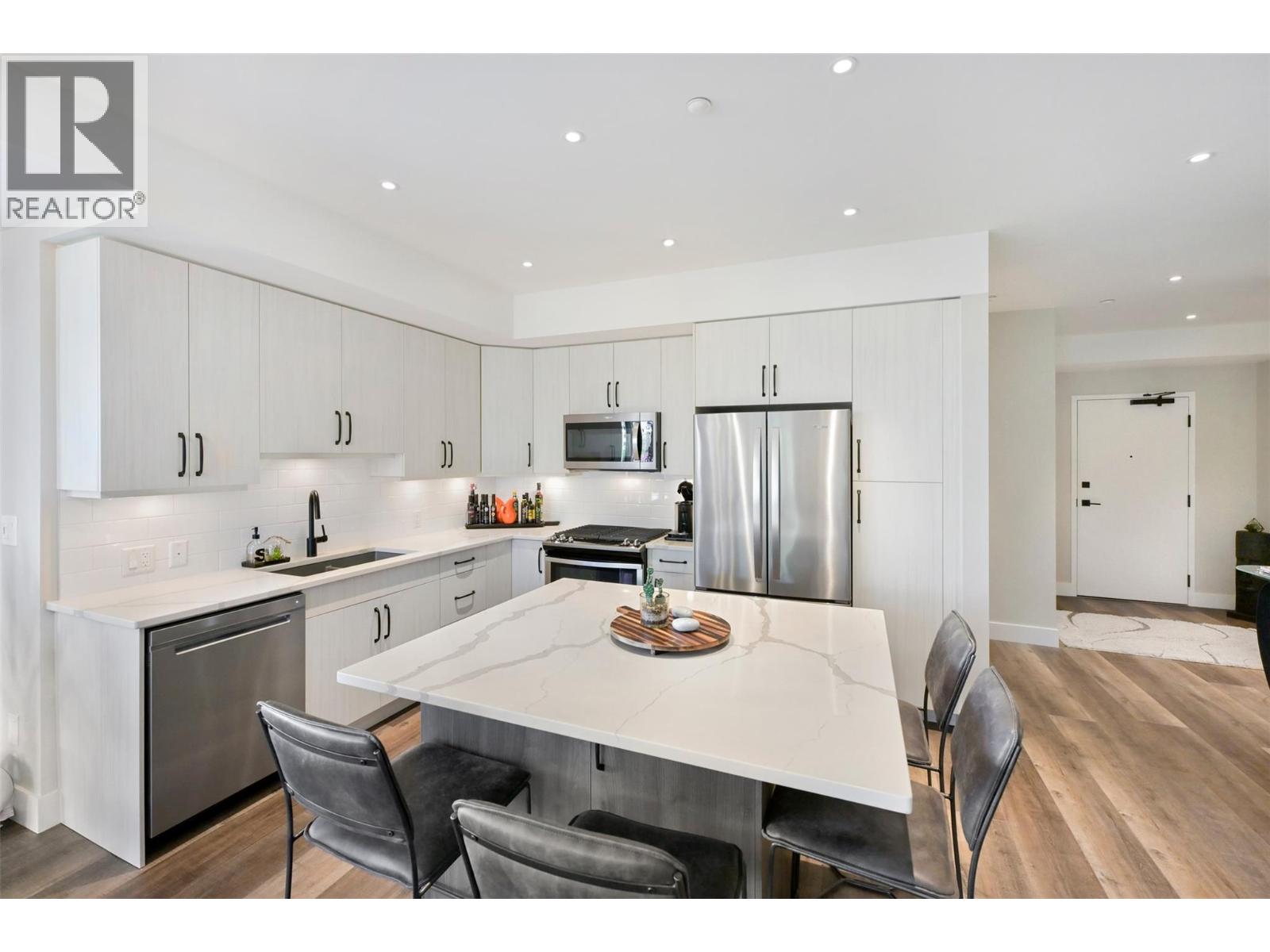 110 Elllis Street Unit# 401