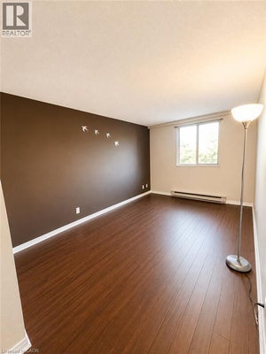 212 - 18 Holborn Ct, Kitchener, ON 3