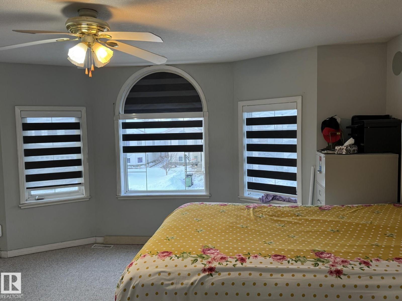 3139 34B AV NW