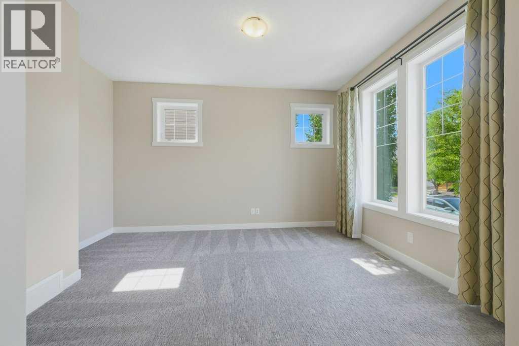 98 Elgin Meadows Circle SE