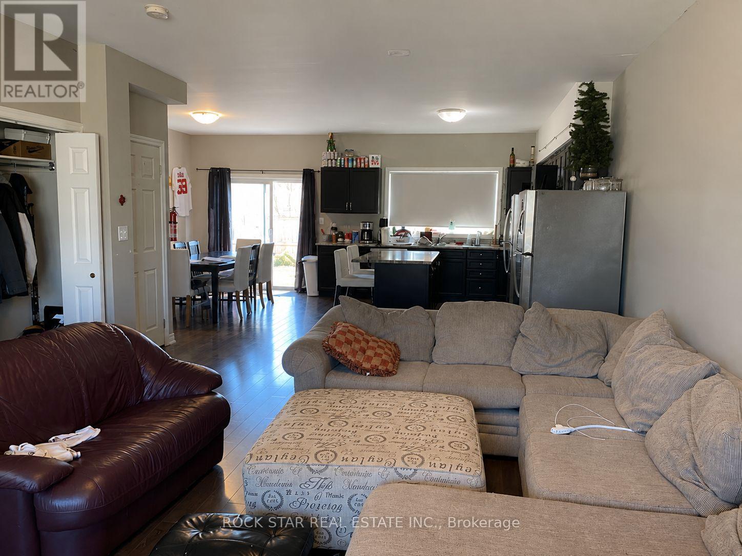 20B CHESTNUT STREET E