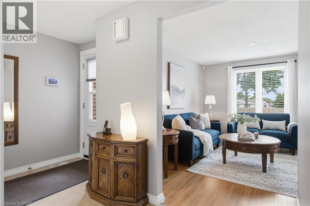 10 MACATEE Place