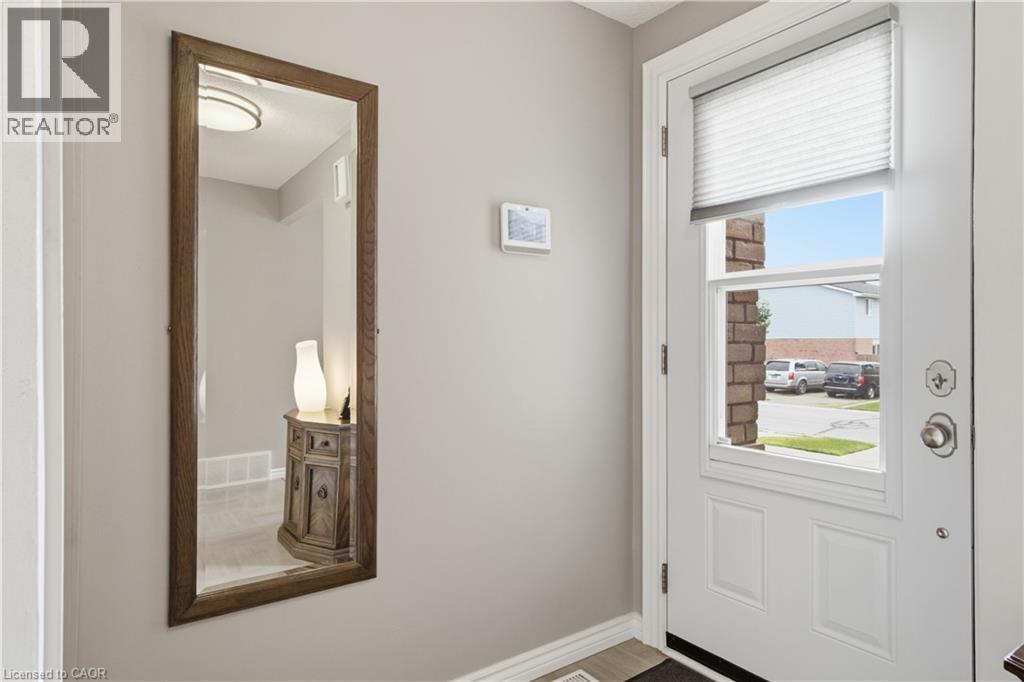 10 MACATEE Place