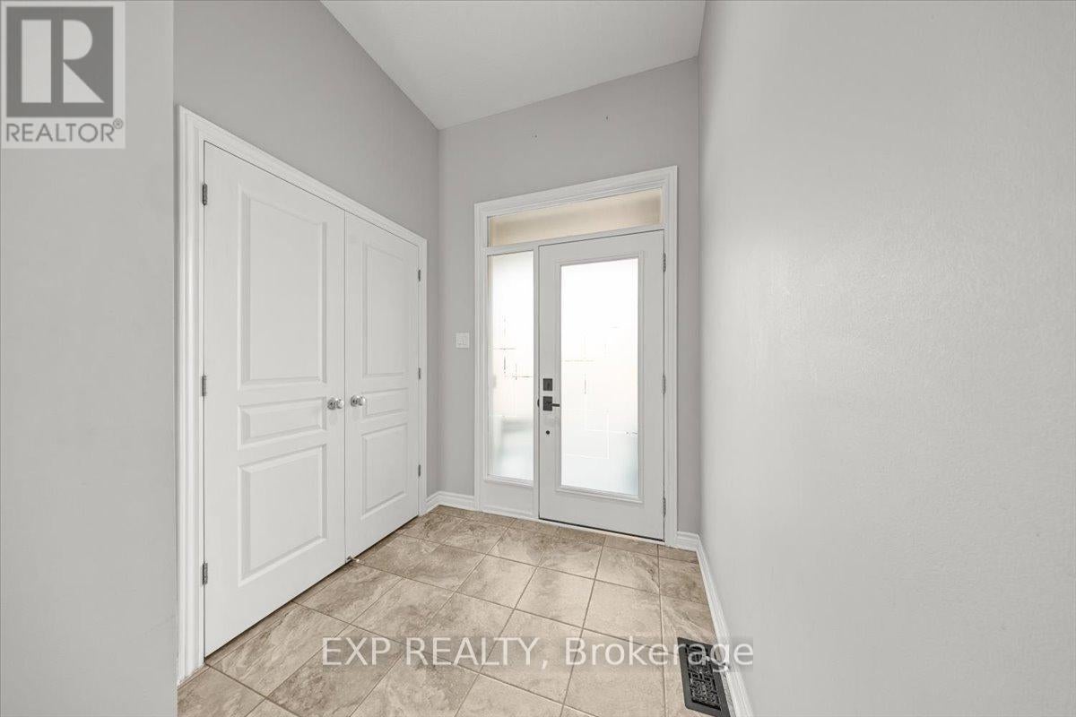 255 SHINLEAF CRESCENT