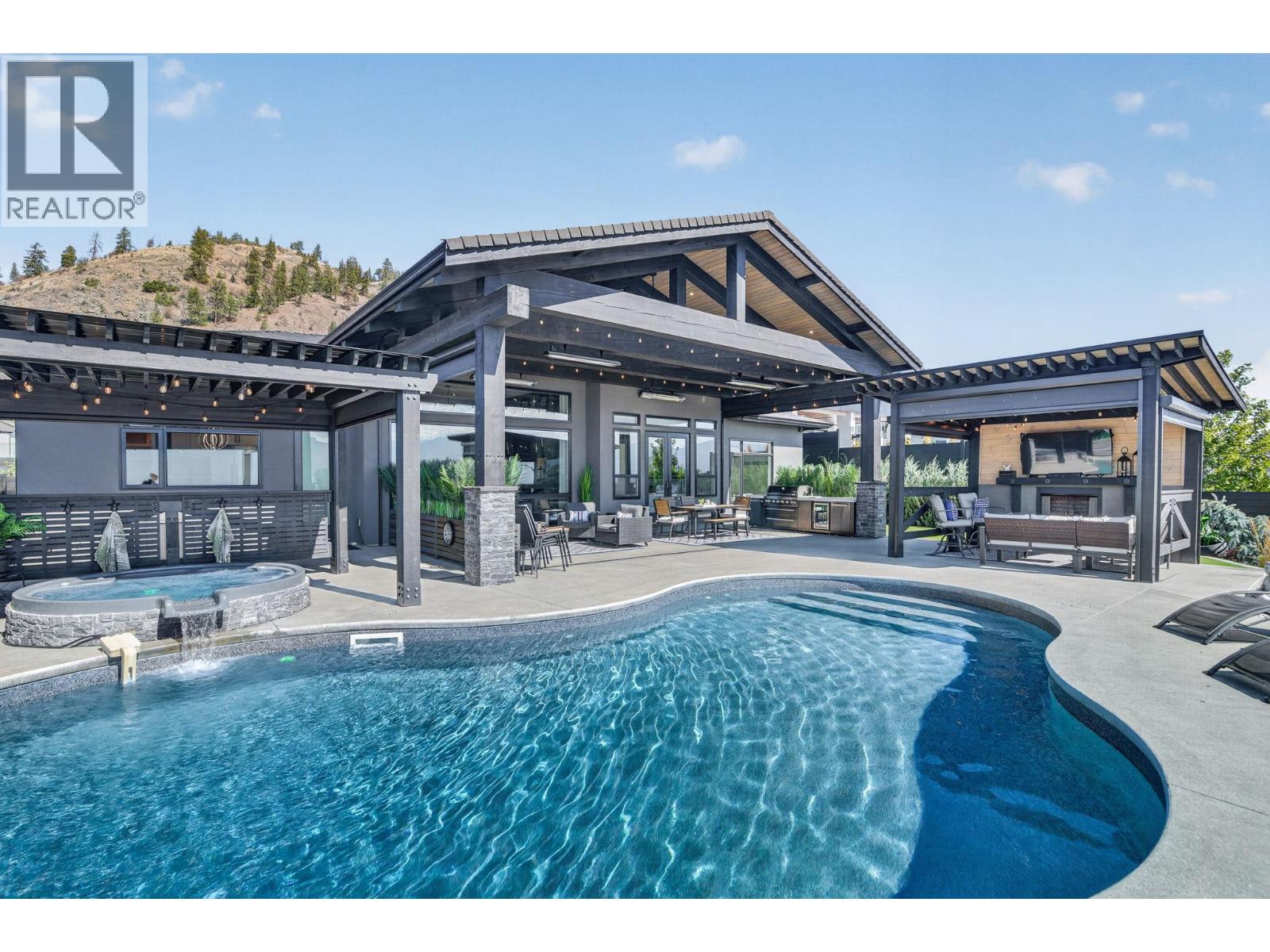 1547 Cabernet Way