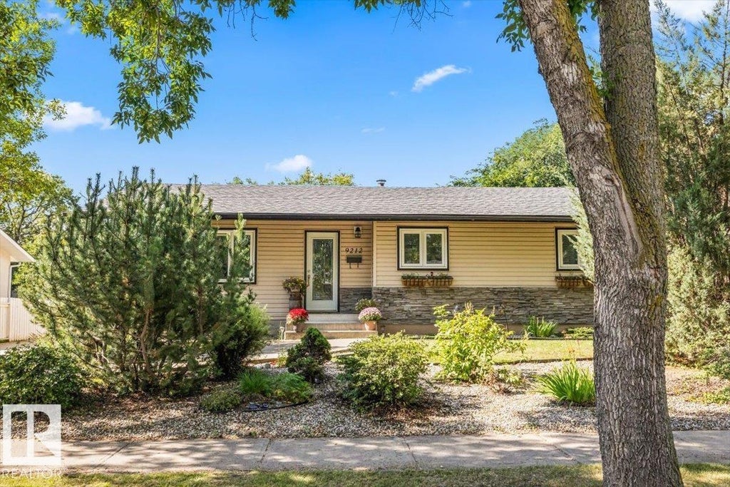 9212 93 ST, FORT SASKATCHEWAN, AB T0M 2C0 - Image 3308587417.jpeg?d=l