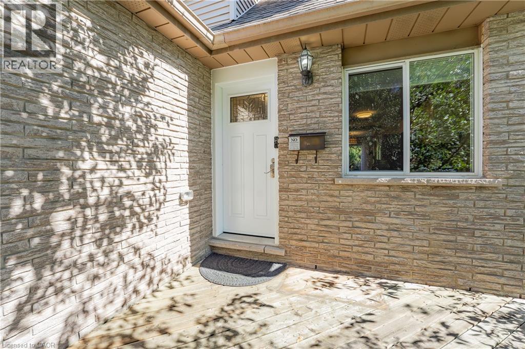 34 CAMROSE Court