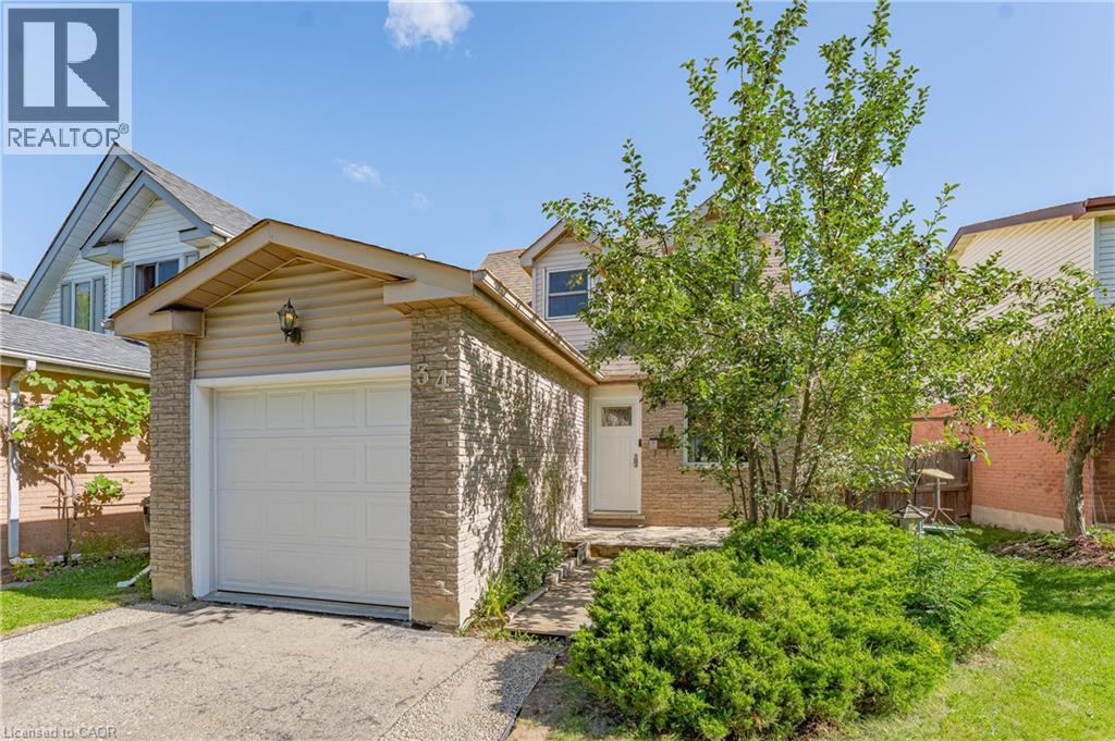 34 CAMROSE Court