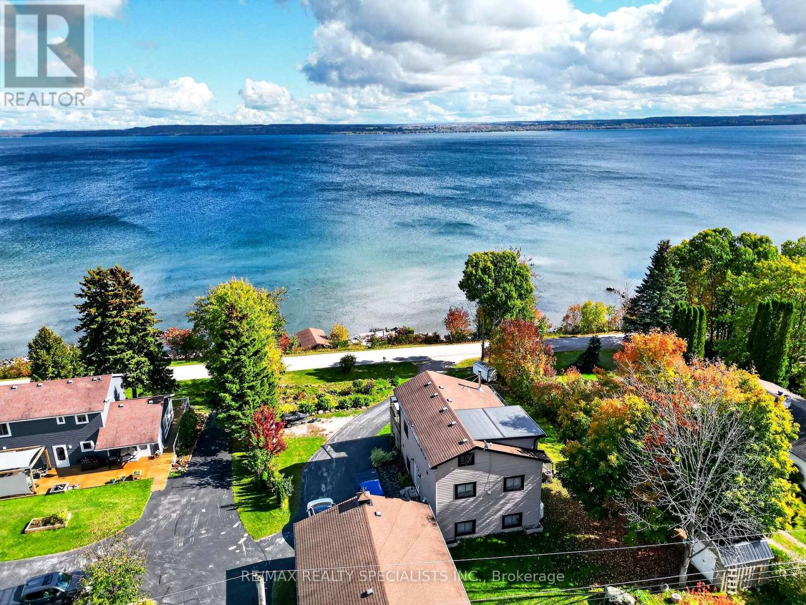 339520 PRESQU'ILE ROAD