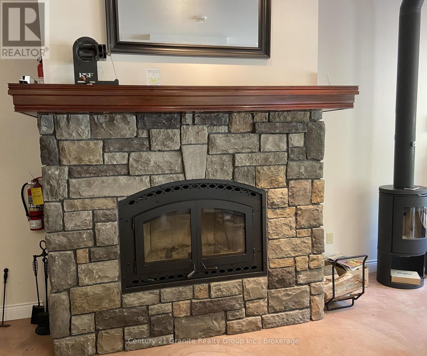 39 BOBCAYGEON ROAD