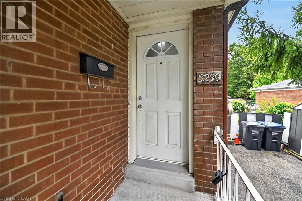 3239 QUEEN FREDERICA Drive