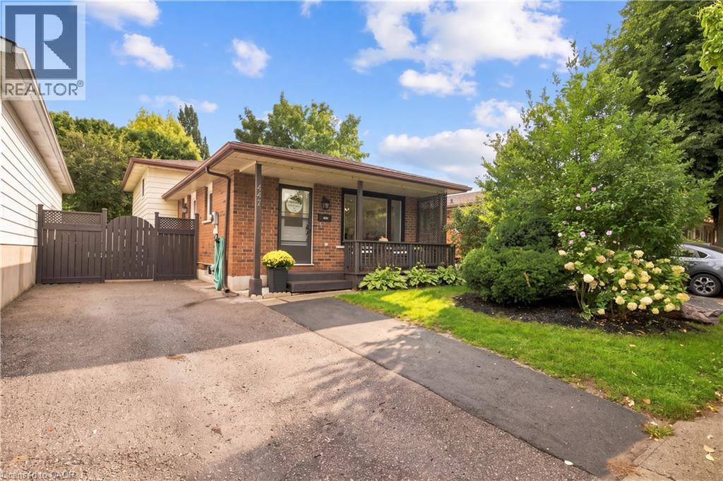 447 DRUMMERHILL CRESCENT, WATERLOO, ON N2T 1G3 - Image 260176017.jpeg?d=l