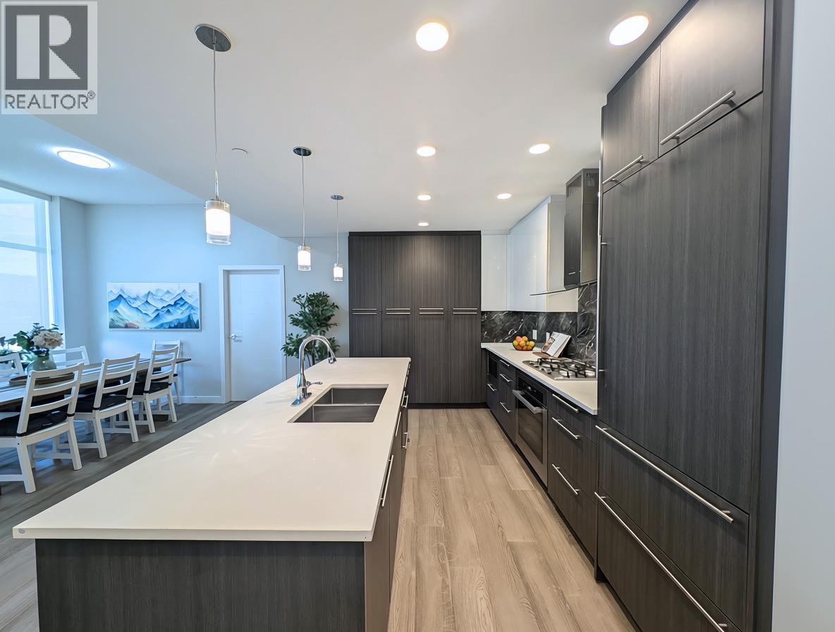 501 5077 CAMBIE STREET