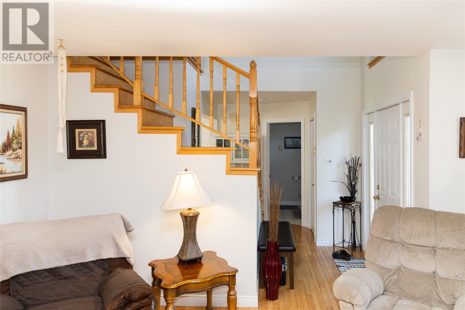 12 Lakeview Place