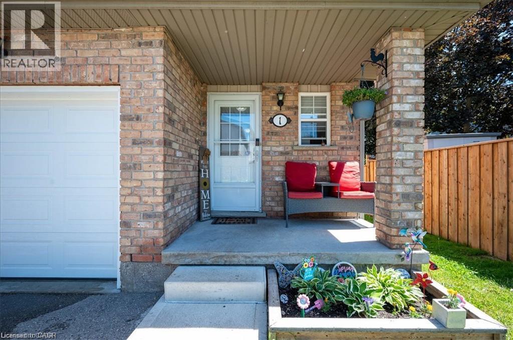 84 WESTMEADOW Drive Unit# 1