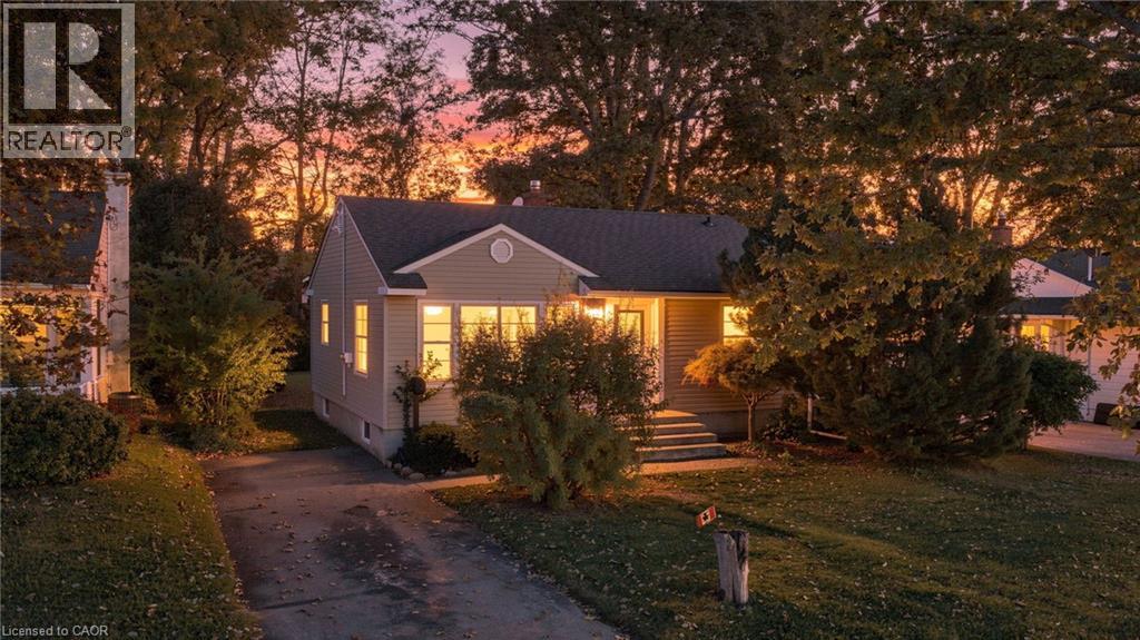 55 LAKEVIEW Avenue