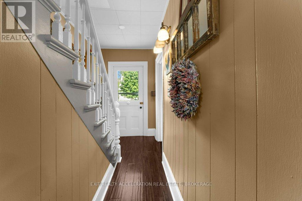 163 GREEN STREET - Photo 4