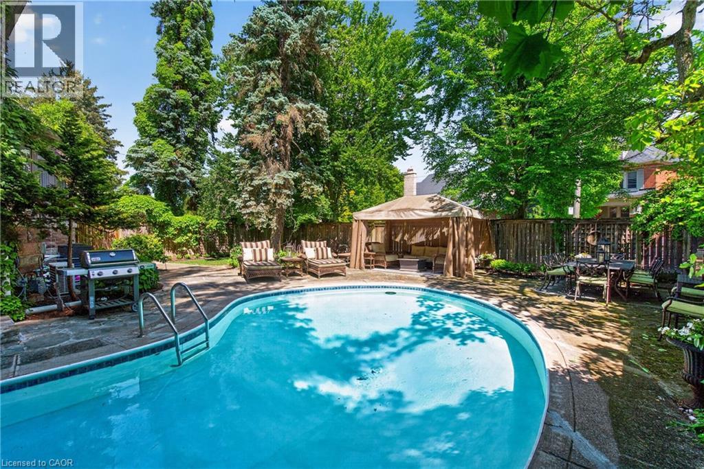 74 OAK KNOLL Drive