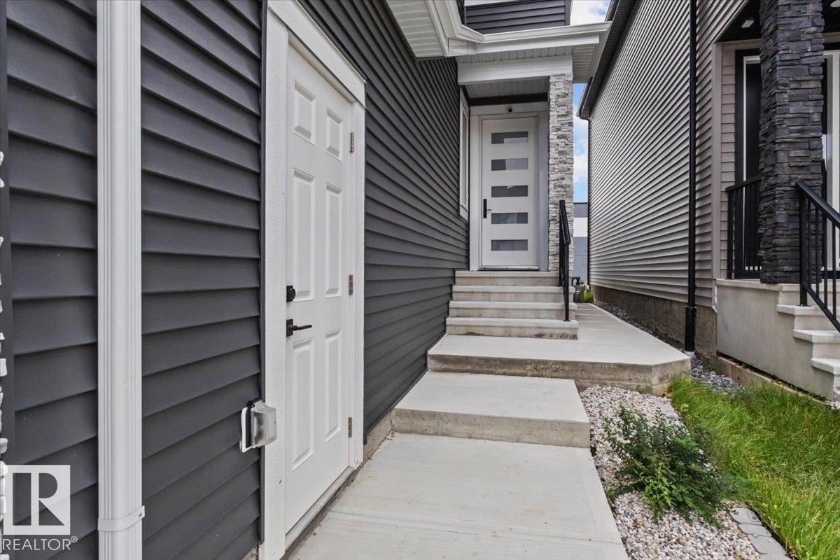 6903 169 AV NW