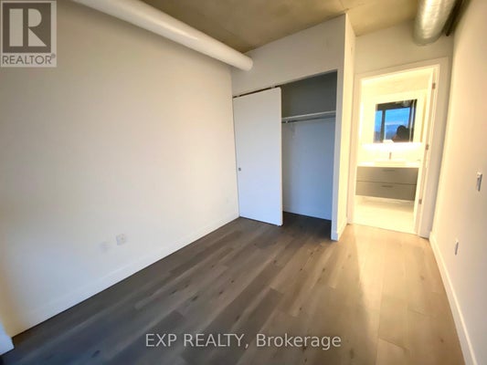 417 - 10 James St, Ottawa, ON 4