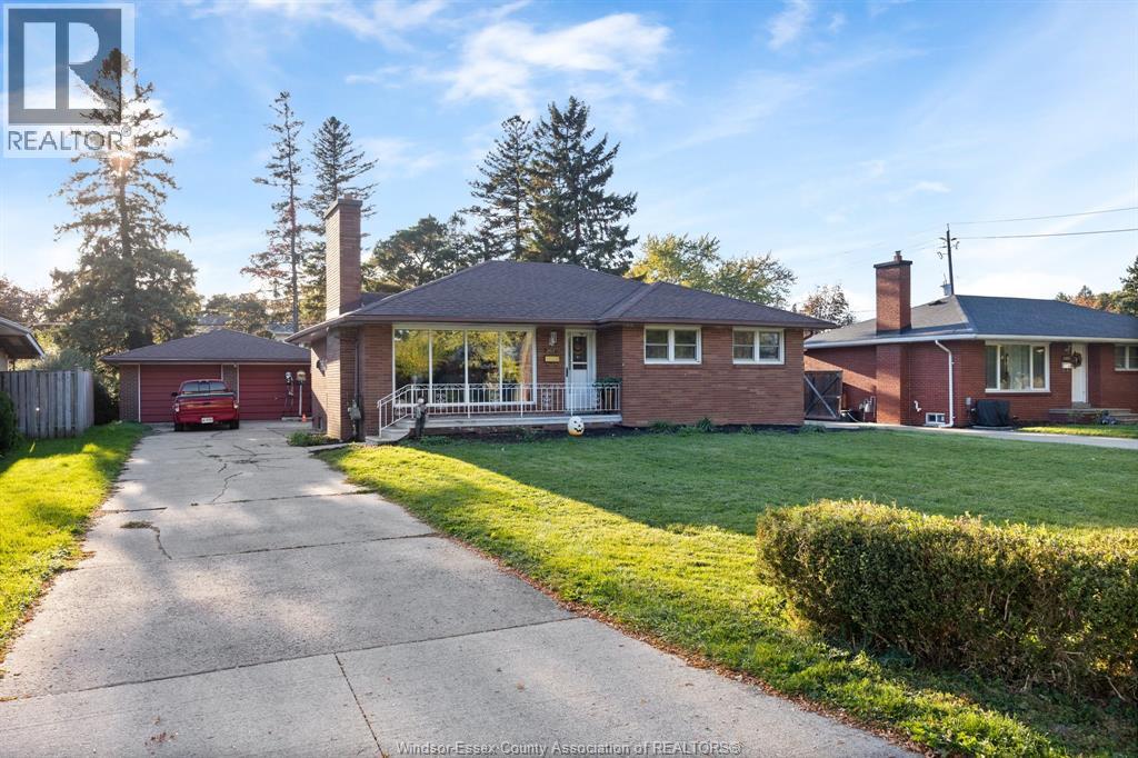 2417 DANDURAND AVE, WINDSOR, ON N9E 2E1 - Image 3913342321.jpeg?d=l