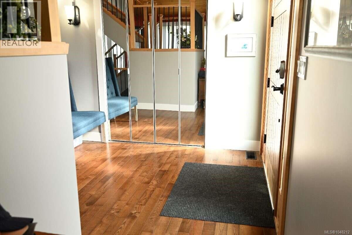 2625 Streamside Pl