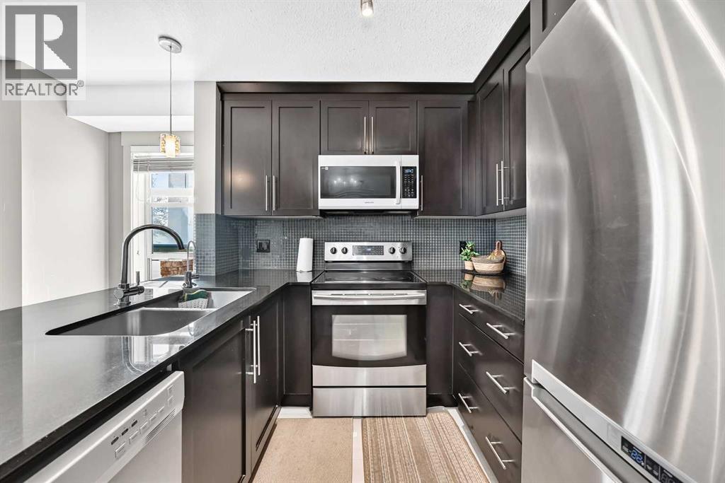 1106, 155 Skyview Ranch Way NE
