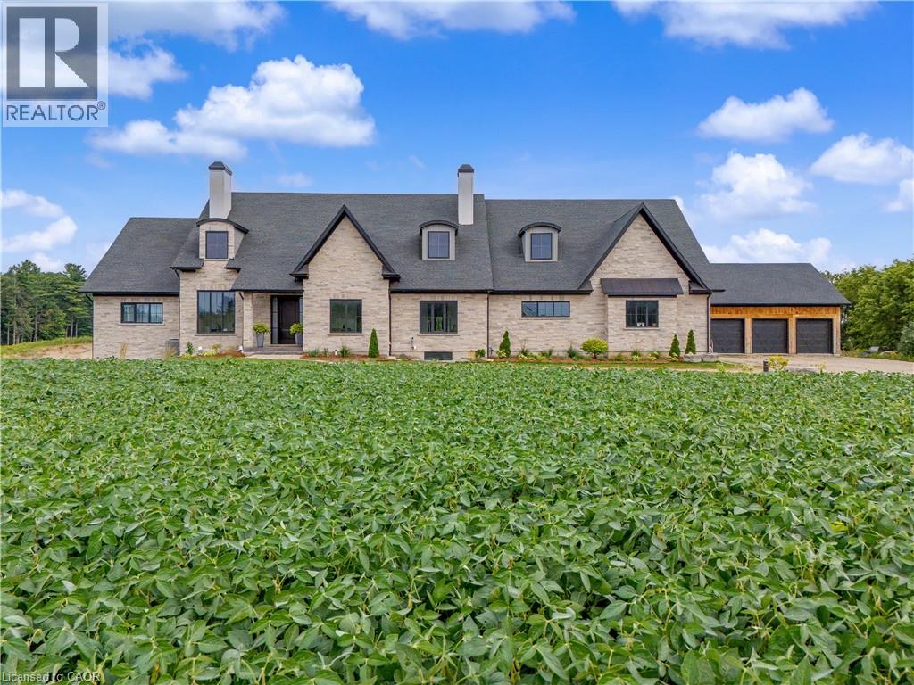 742 COUNTRY SQUIRE Road