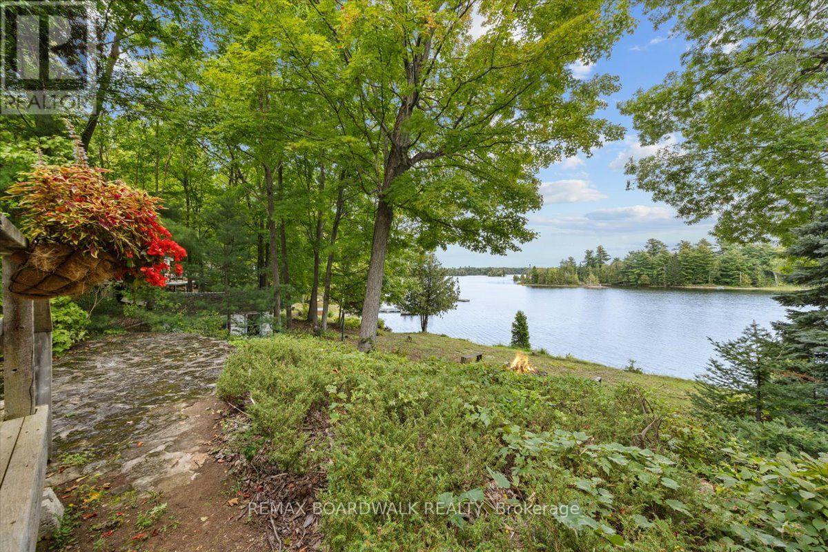 648 BELLOWS BAY POINT